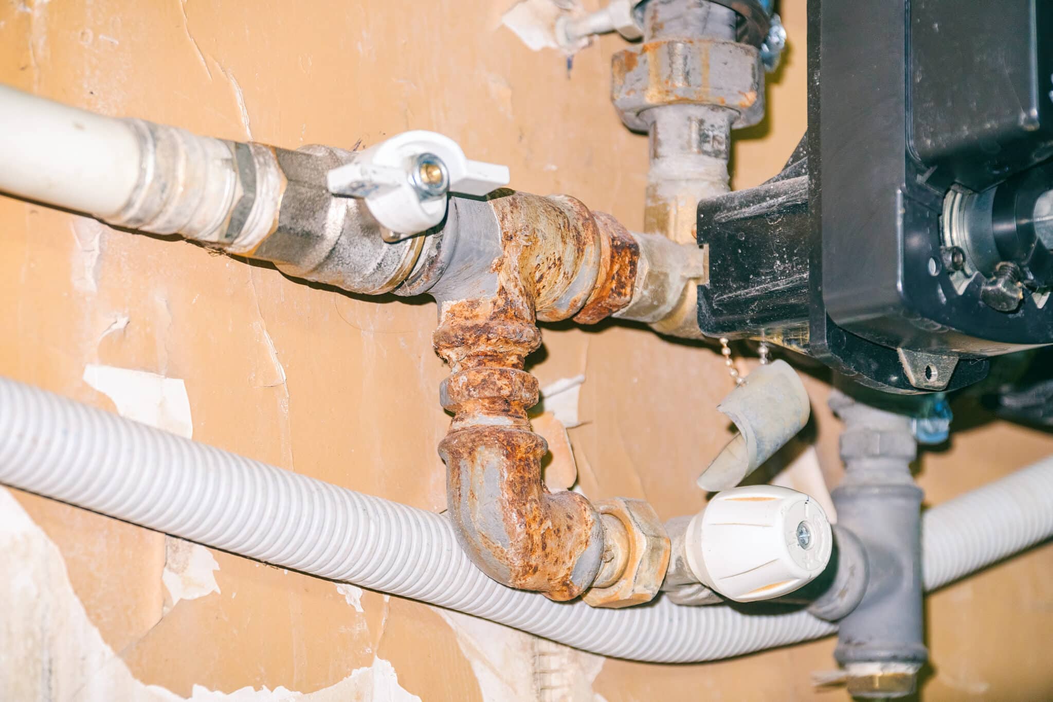 Fixture Supply Lines Best Practices for DIY and Pro Installs 1 Corrosion is a common cause of fixture supply line failures.
